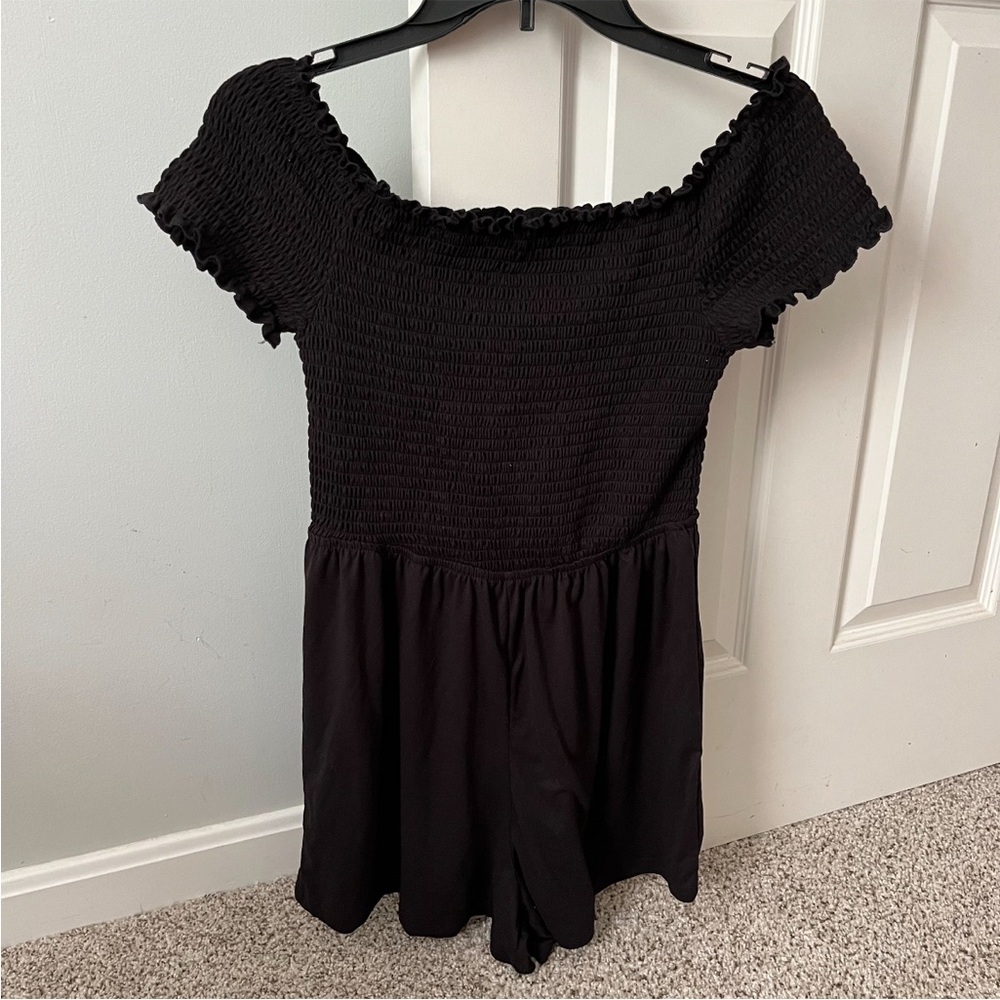 Black Off-Shoulder Romper size L